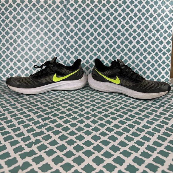 Nike Air Zoom Pegasus 39 NN Black/Volt-Barely Volt DM4015-002 Size 7Y - Picture 6 of 10